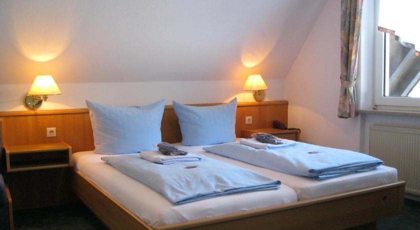 Tommes Gaestehaus Zur Muehle 슈말렌부르크 객실 사진